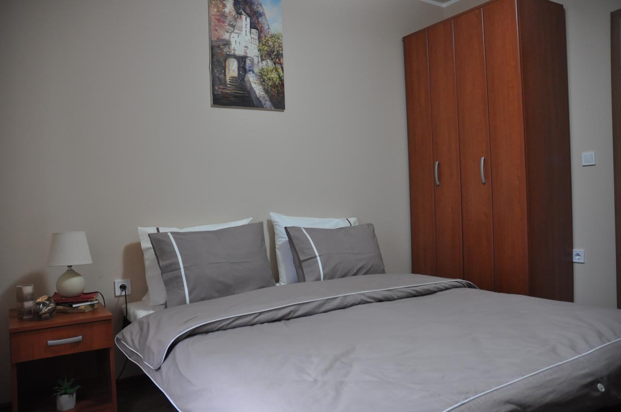 Ostroske Grede Bed & Breakfast Niksic Exterior photo